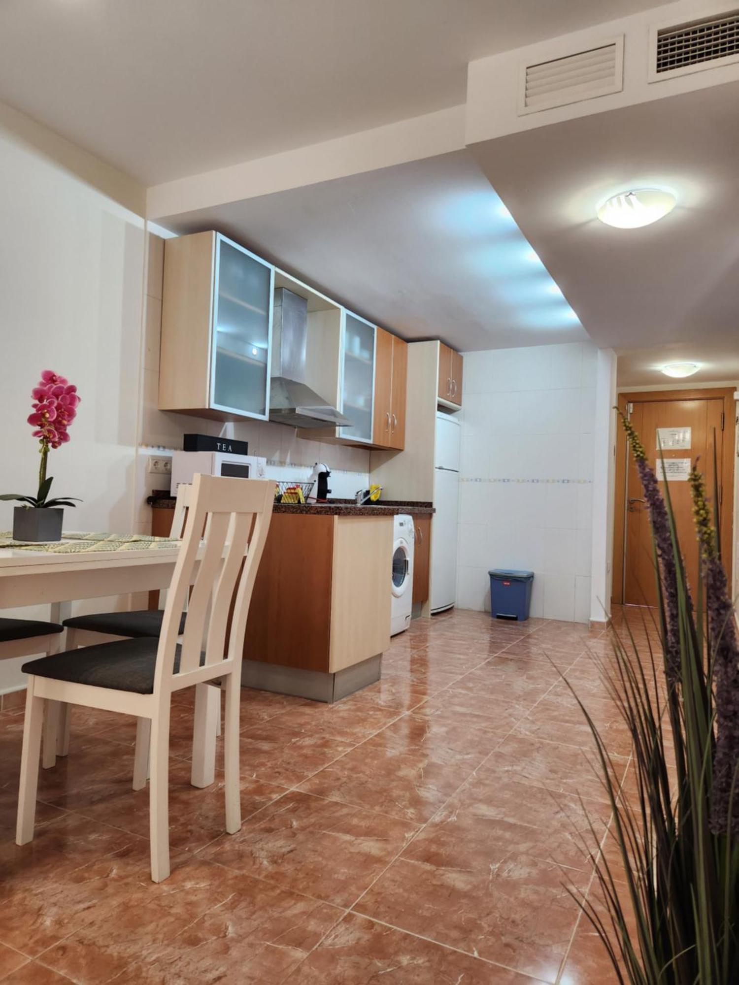 Bajo En Primera Linea De Vera-Playa Con Piscina Privada! Exteriör bild