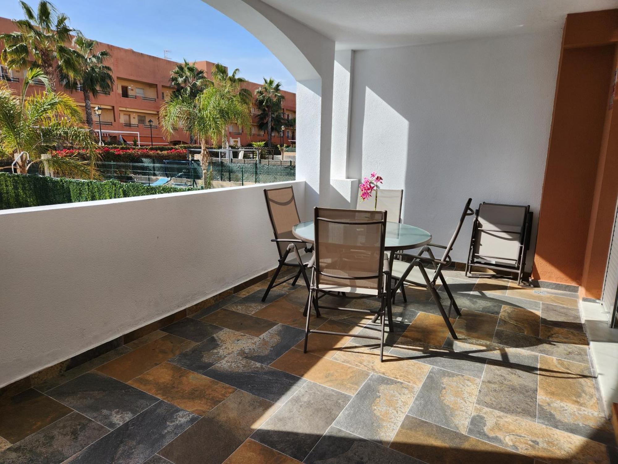 Bajo En Primera Linea De Vera-Playa Con Piscina Privada! Exteriör bild