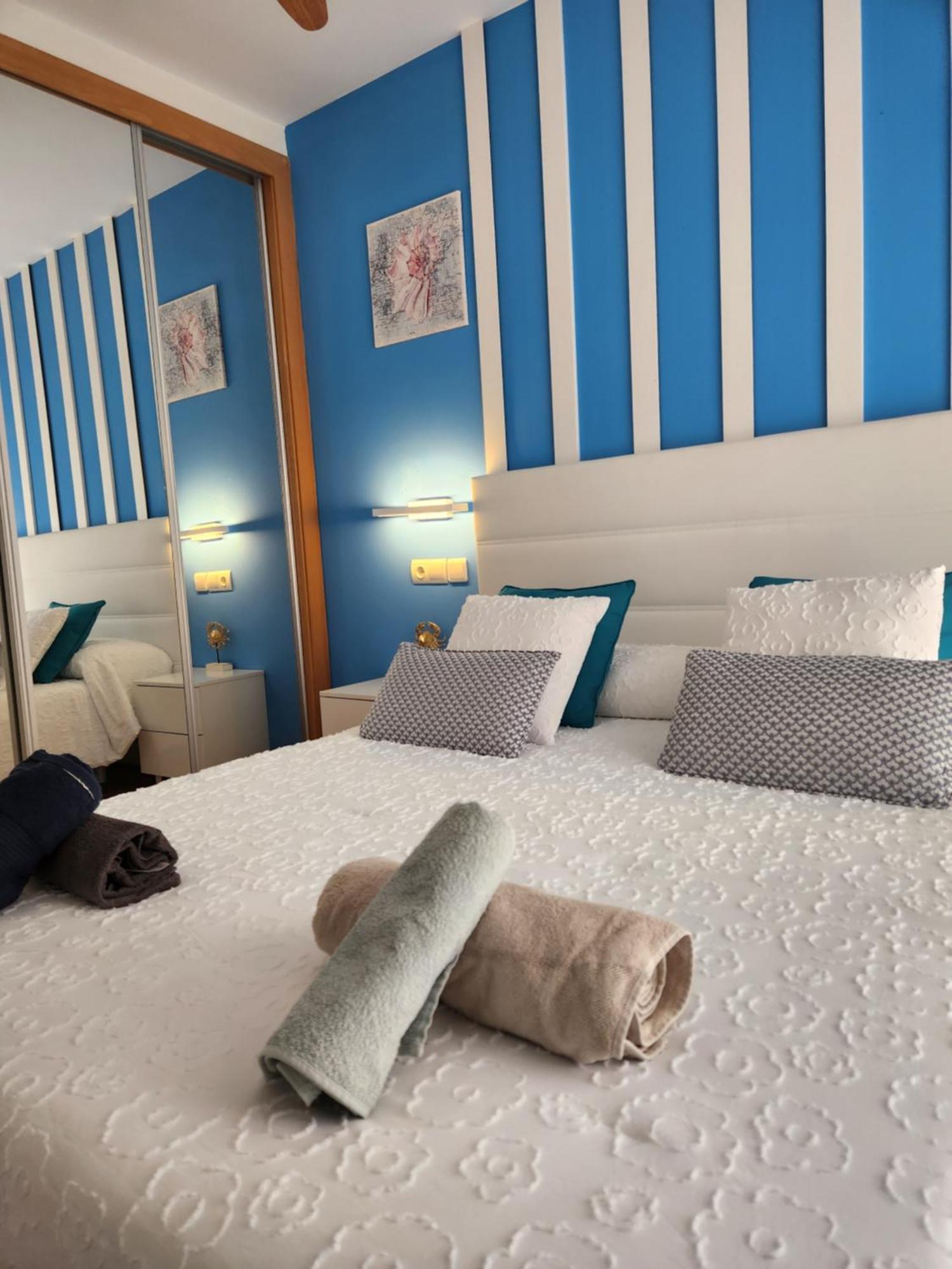 Bajo En Primera Linea De Vera-Playa Con Piscina Privada! Exteriör bild